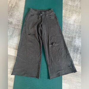 Aerie Wide Leg Fleece Distressed Skater Sweatpants Washed Black Small Wide Leg